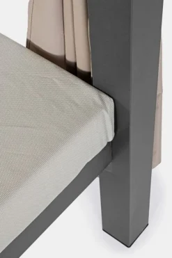 Daybed><noscript><img width=